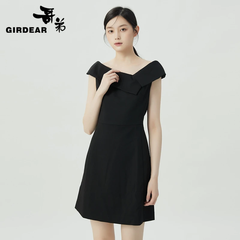 哥弟通勤百搭轻奢收腰气质显瘦一字肩纯色无袖连衣短裙女1500376