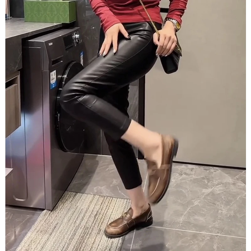 大码女装气质时尚显瘦百搭休闲裤秋冬款黑色微弹力磨毛八分裤皮裤