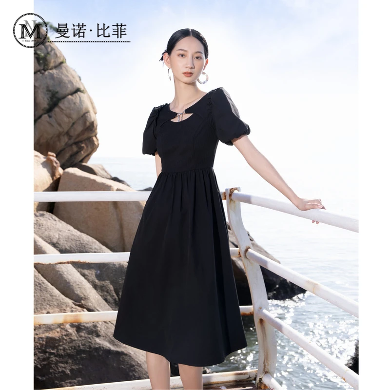 【漫家专属】曼诺比菲绑带收胸设计连衣裙MEBL123070