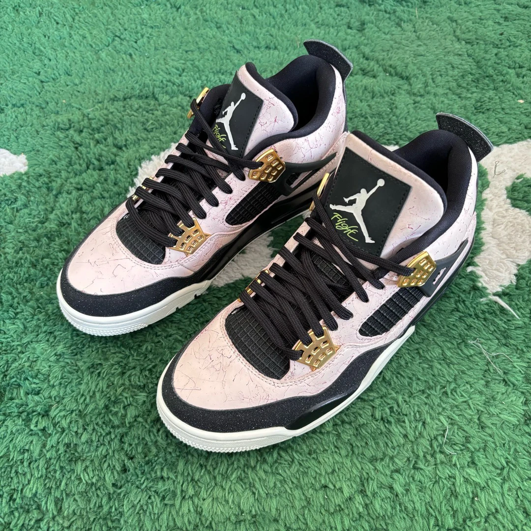 AJ4大理石 40.5码 全新未下地 品相不错 公价3399 搭配好鞋
