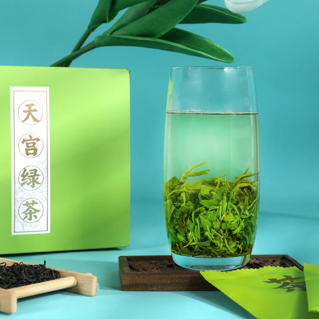 《四川广电》高山云雾出好茶，天宫绿茶海拔3000米，礼盒装。