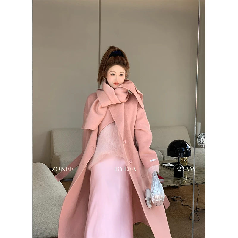 ZONEE 粉色浪漫街区 简约10羊驼90羊毛柔和桃粉带围脖长款大衣
