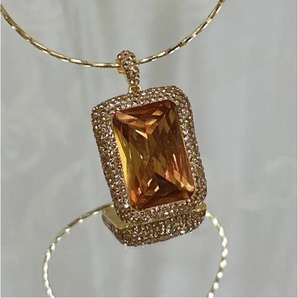 铜合金合成锆石吊坠 TT 土耳其苏丹石变色方形吊坠金色镶嵌1036