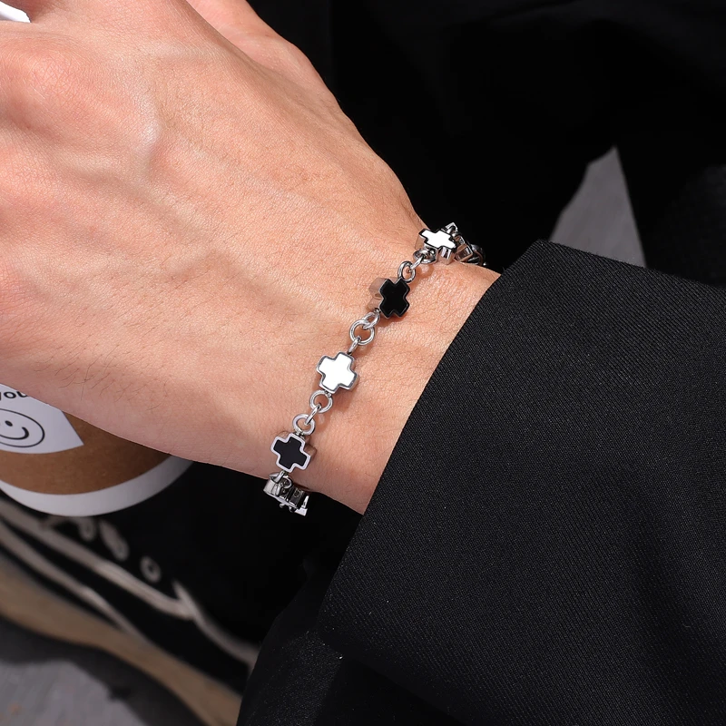钛钢手链 复古小众原创设计黑白拼接十字架时尚百搭ins约冷淡风