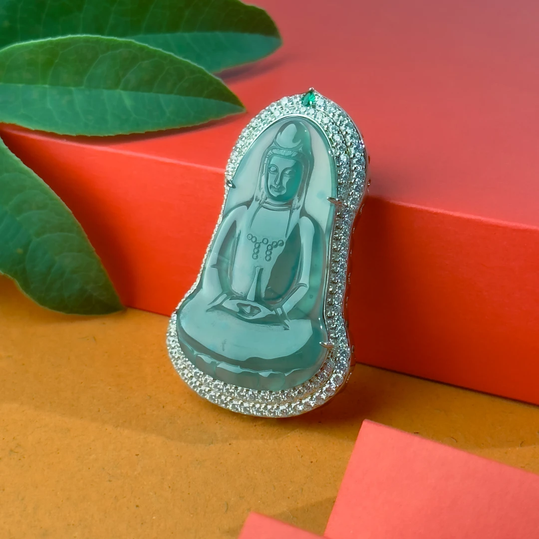 天然翡翠A货观音吊坠 大尺寸素衣镶嵌意境款 多样性发货 ZL-0210C