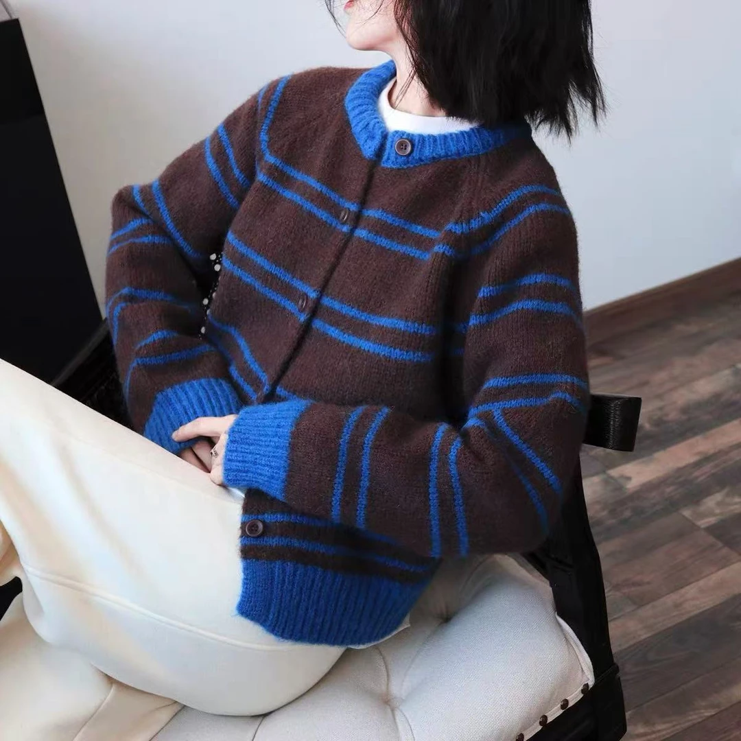 2024韩系清新针织开衫复古慵懒软糯氛围感女毛衣配围巾两件套女潮