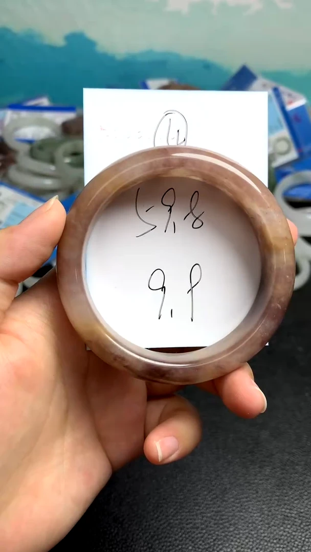 【闪购商品】石英质玉手镯未镶嵌4