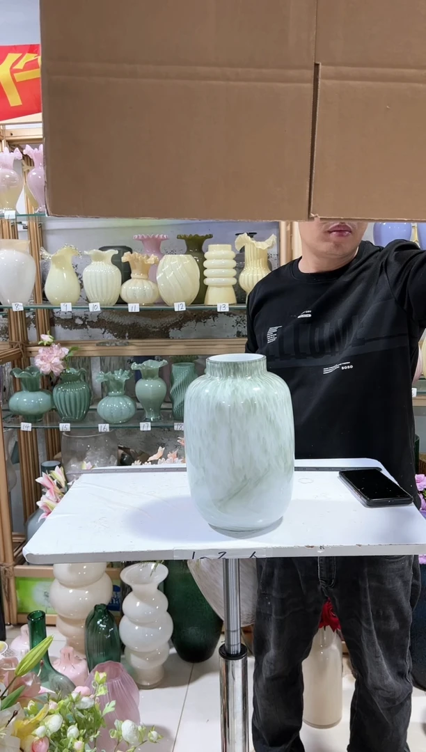 【闪购商品】绿色花瓶