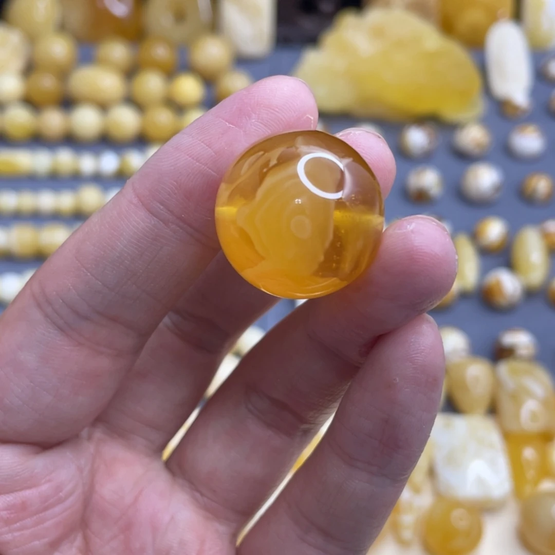 【闪购商品】琥珀颈饰未镶嵌怪****_
