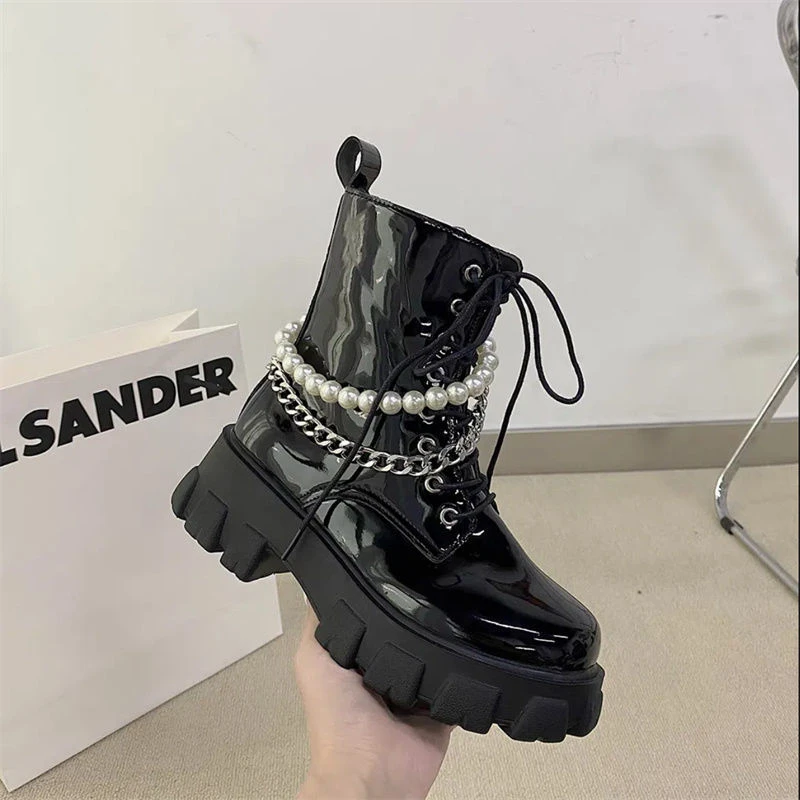 网红2024秋季新款珍珠链条厚底马丁靴女气质时尚百搭ins潮厚底靴
