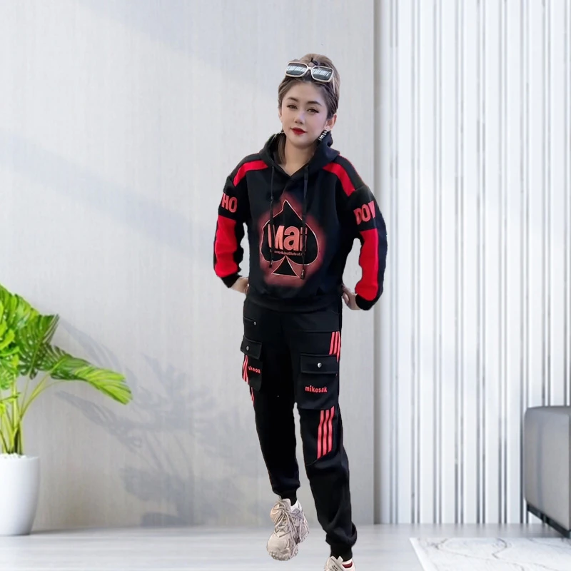 黑桃A早春高端卫衣卫裤套装2024潮流洋气高档工装运动印花两件套。
