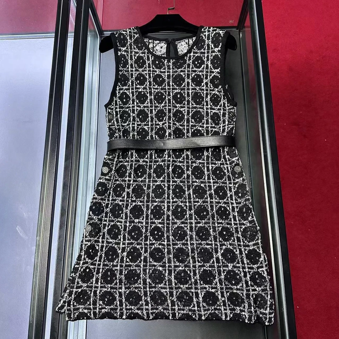 C841时尚千鸟格女装连衣裙气质时尚女士夏季黑色印花无袖休闲