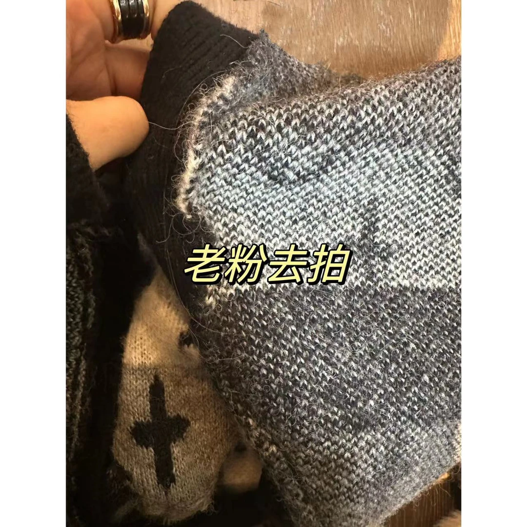 徐秋阳  老粉去拍   时尚简约百搭舒适显瘦毛衣开衫