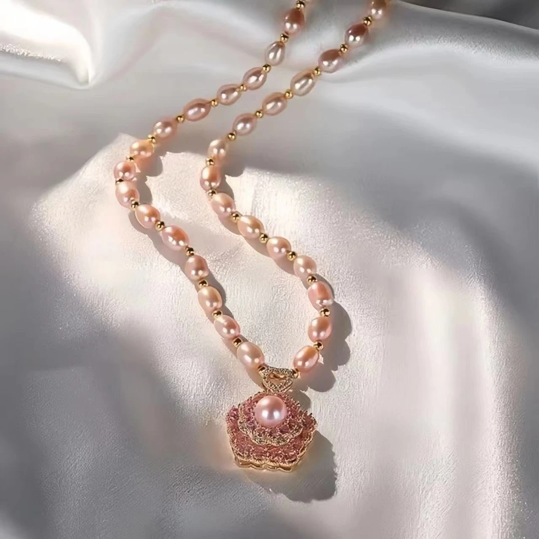 出水芙蓉花朵粉珠珠项链轻奢时尚温柔项链