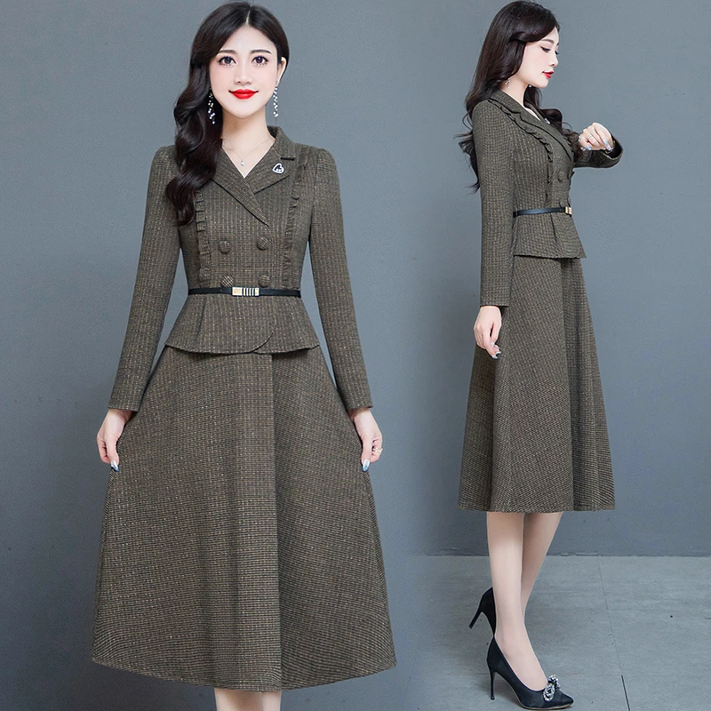 连衣裙女2025年春秋装新款收腰显瘦气质高级感轻奢减龄时尚裙子