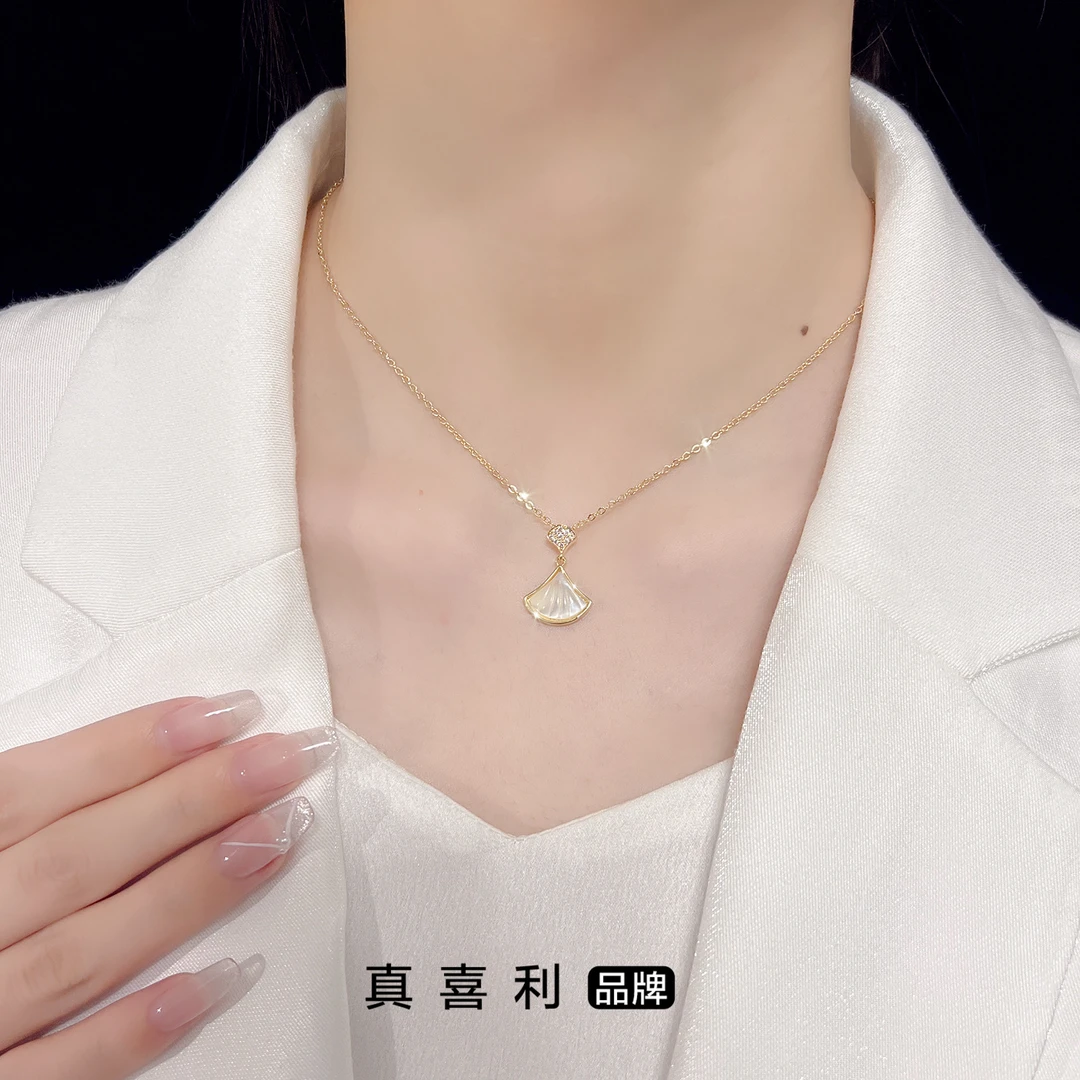 真喜利【小裙子】项链 简约优雅小众设计感坠链 轻奢时尚气质百搭