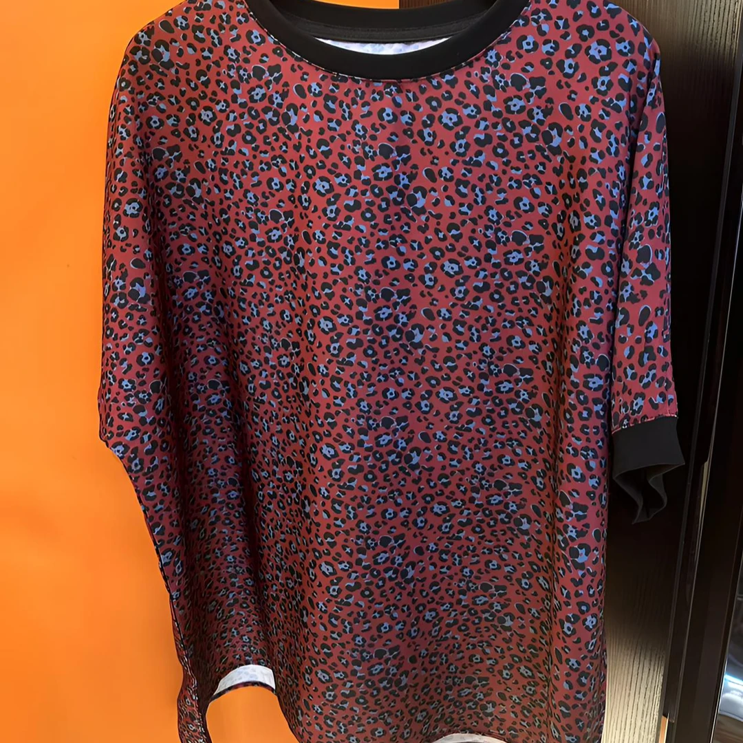 2025新款舒适透气上衣（小红豹）