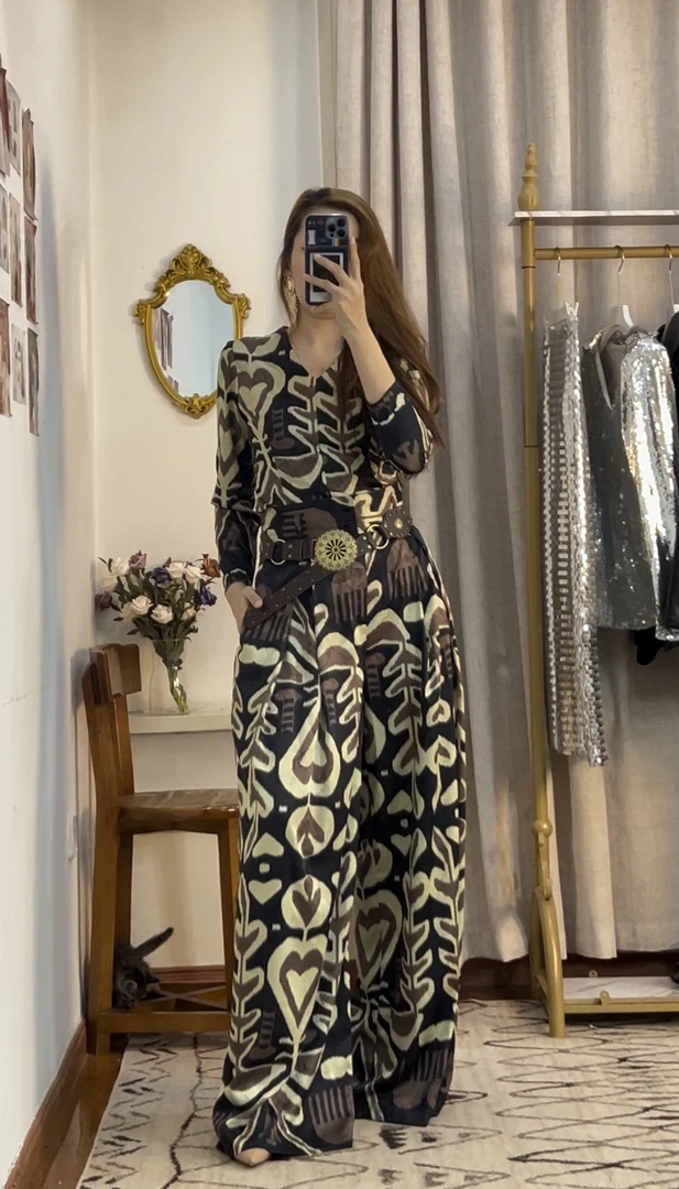 特价时尚民族风艾特莱丝i阔腿裤v领上衣两件套仿真丝面料