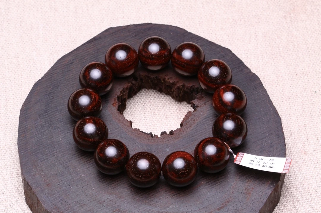 印度小叶紫檀高油密老料1.8黑红鱼鳞底爆满细金星收藏文玩手串