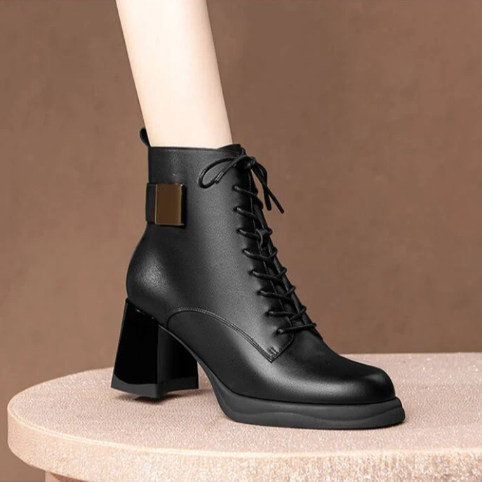 圆头粗跟春女高跟短靴时尚靴子欧美系带女靴春秋百搭HY3241