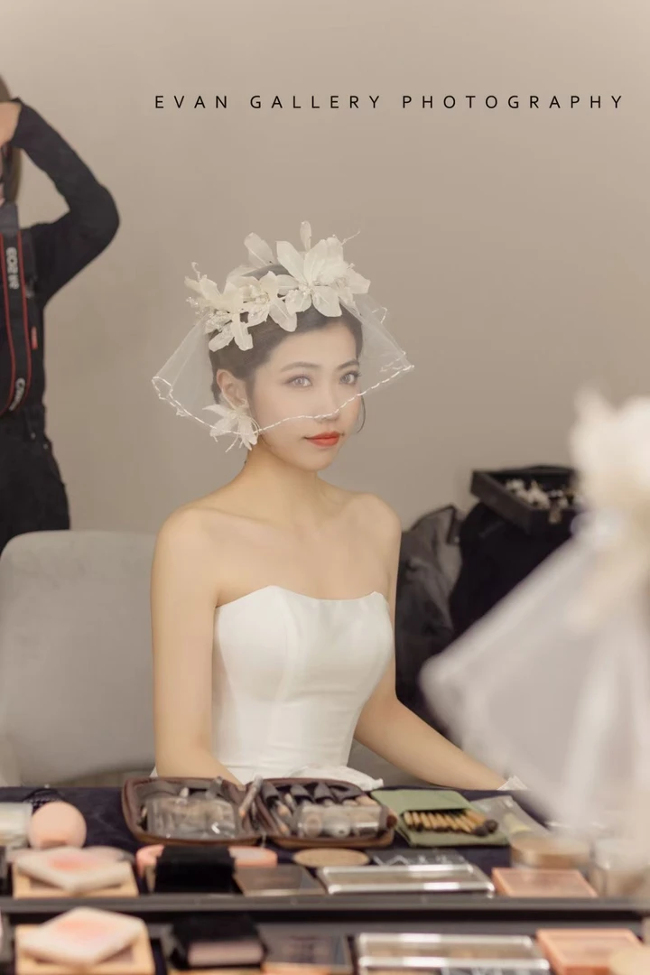 美高原创香槟色欧根纱手工花遮面新娘头饰品跟妆造型拍照写真旅拍