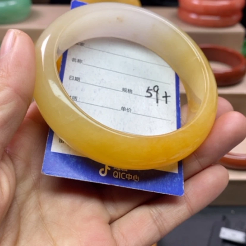 【闪购商品】石英质玉手镯未镶嵌