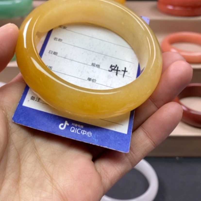 【闪购商品】石英质玉手镯未镶嵌