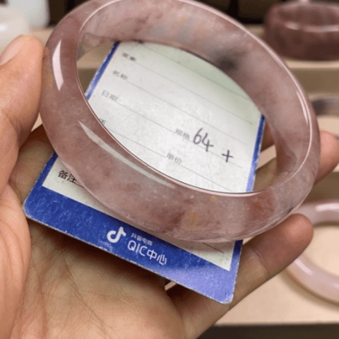 石英质玉手镯未镶嵌