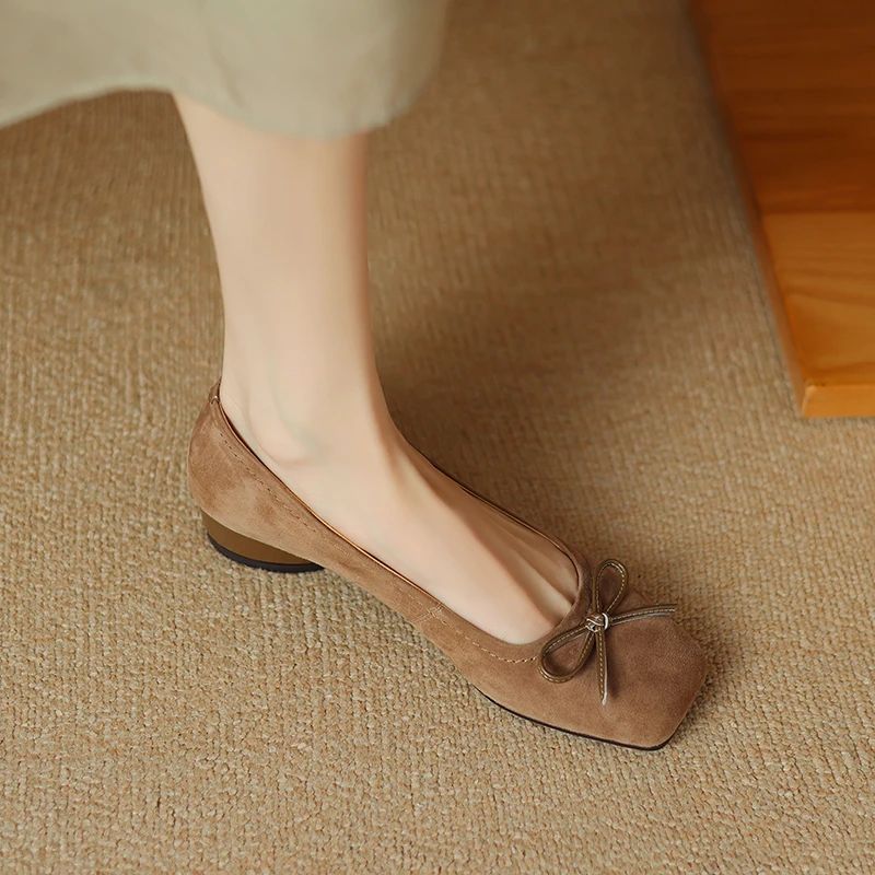 羊皮软底浅口单鞋女2.5公分气质百搭大码粗跟方头复古全真皮女鞋