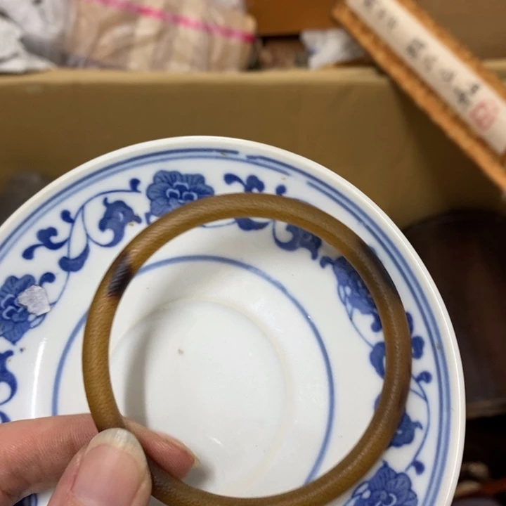 瓷片哈中古品一件