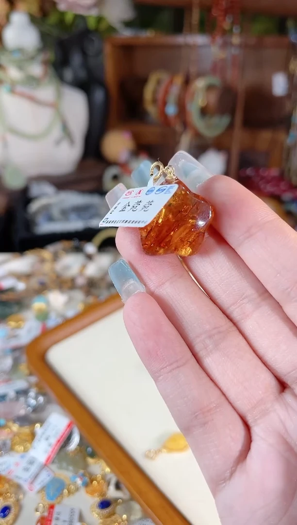 【闪购商品】琥珀（花珀）吊坠(不含链)银S925镶嵌多样性发货其一