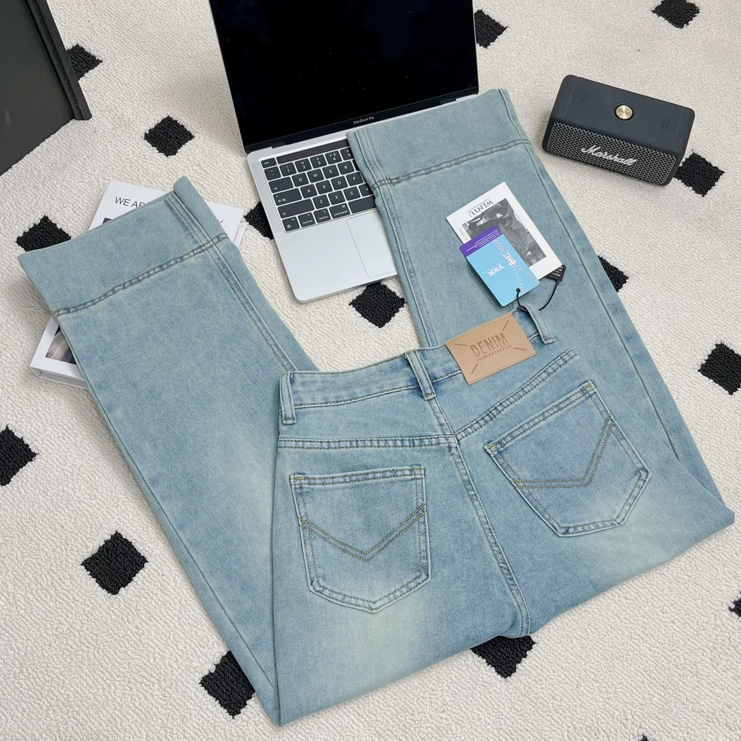 法棍直筒牛仔裤女2025年新款大码梨形身材窄版浅色显瘦小个子九分