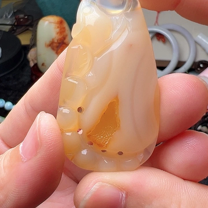 和田玉（糖玉）颈饰未镶嵌