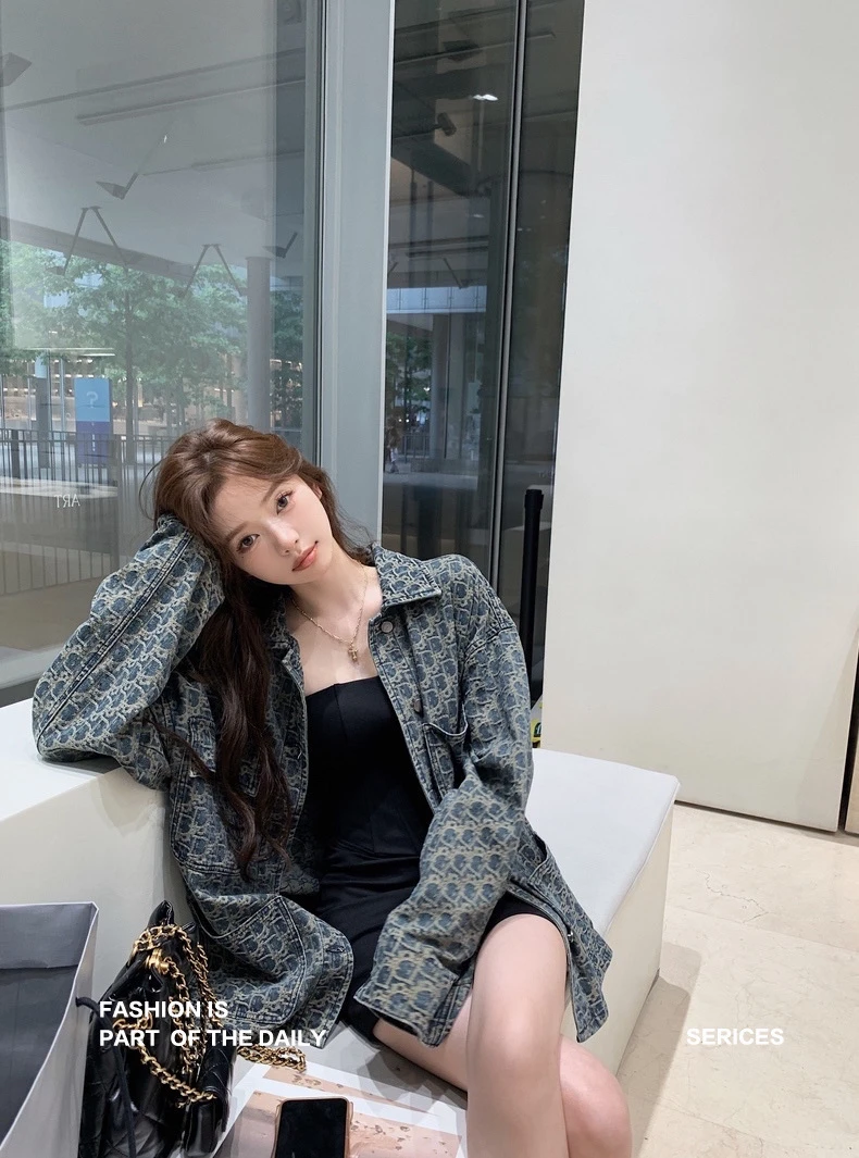 满印字母潮流时尚休闲慵懒牛仔外套