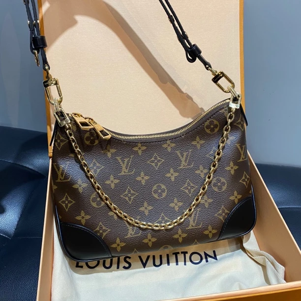 95新 LouisVuitton/路易威登 lv黑牛角斜跨包/2644