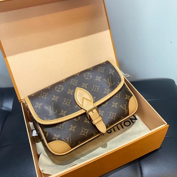 95新 LouisVuitton/路易威登 艾派尔/LV新款法棍单肩包/9657
