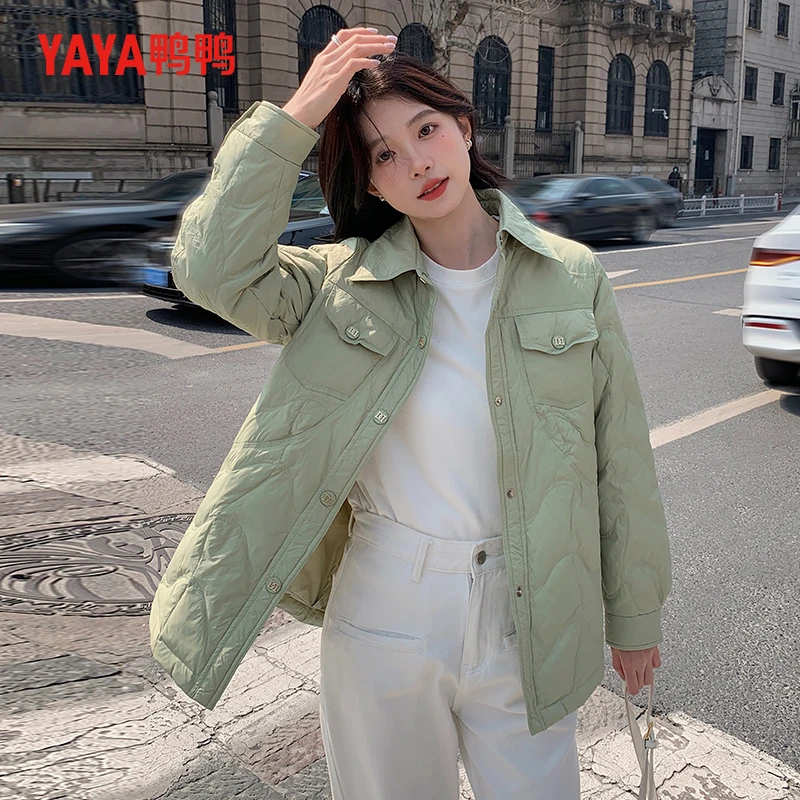 鸭鸭轻暖感运动休闲小香风潮流时尚简约女短款羽绒服YE3A635822Y