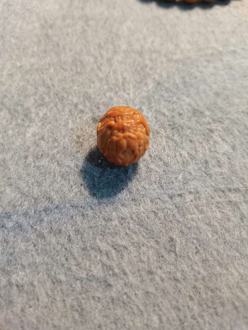 猴头核桃雕刻龙头文玩单子微瑕