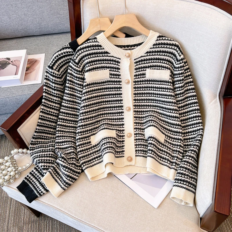 复古减龄小香风宽松纽扣开衫毛衣女韩版慵懒风遮肉显瘦外套针织衫