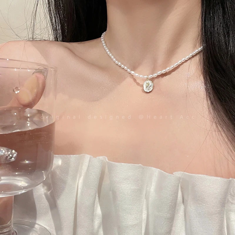 铜仿珍珠项链 玫瑰花珍珠项链女法式轻奢小众高级感颈链锁骨链