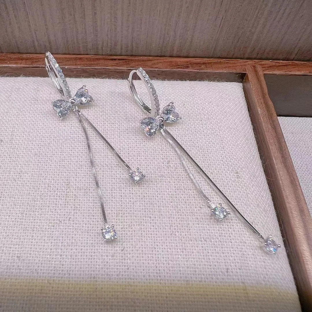 925银耳饰 旺莱J 807 高货满钻双爱心流苏闪锆耳扣3 凤梨严选