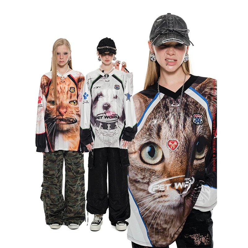 【佳佳】1JINN STUDIO 大脸猫印花缎面街头运动v领长袖T恤