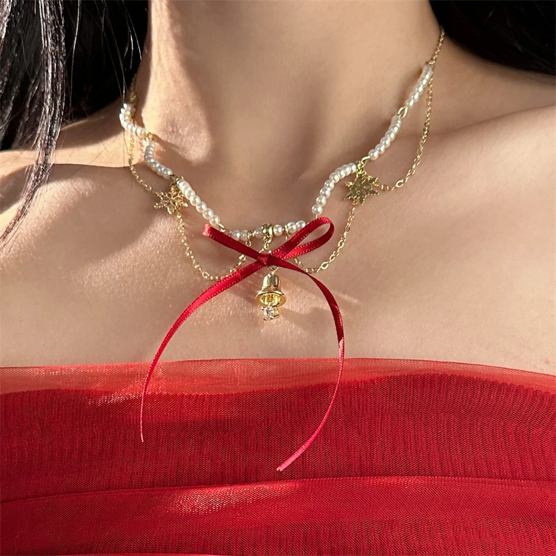 合金亚克力项链 秋冬新款圣诞节氛围感酒红色蝴蝶结铃铛串珠项链