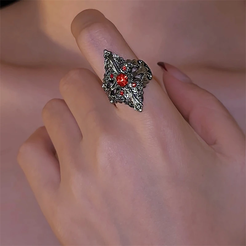 铜合金亚克力戒指 J0288-1中世纪欧美哥特风十字架红石镶嵌戒指女