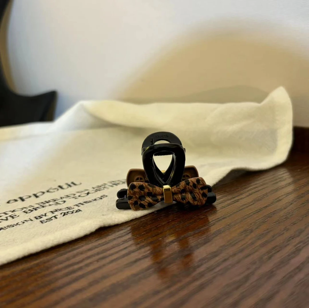 豹纹蝴蝶结抓夹（一对）FJ823－D003