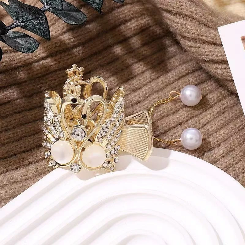 合金发饰 流苏抓夹天鹅珠珠轻奢后脑勺发夹女高马尾固定神器发卡