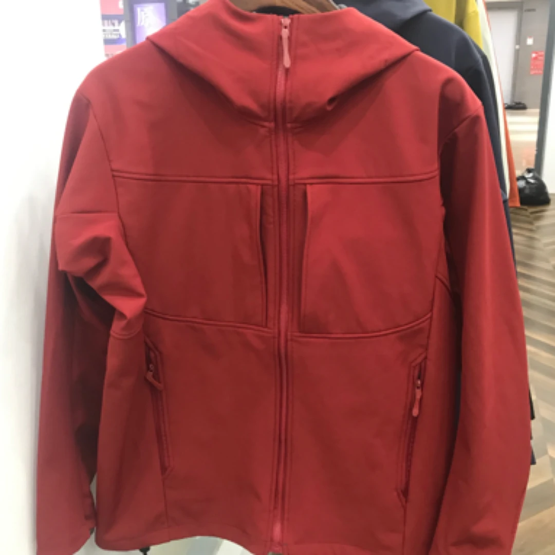 户外运动秋冬款冲锋衣防风防水保暖连帽夹克