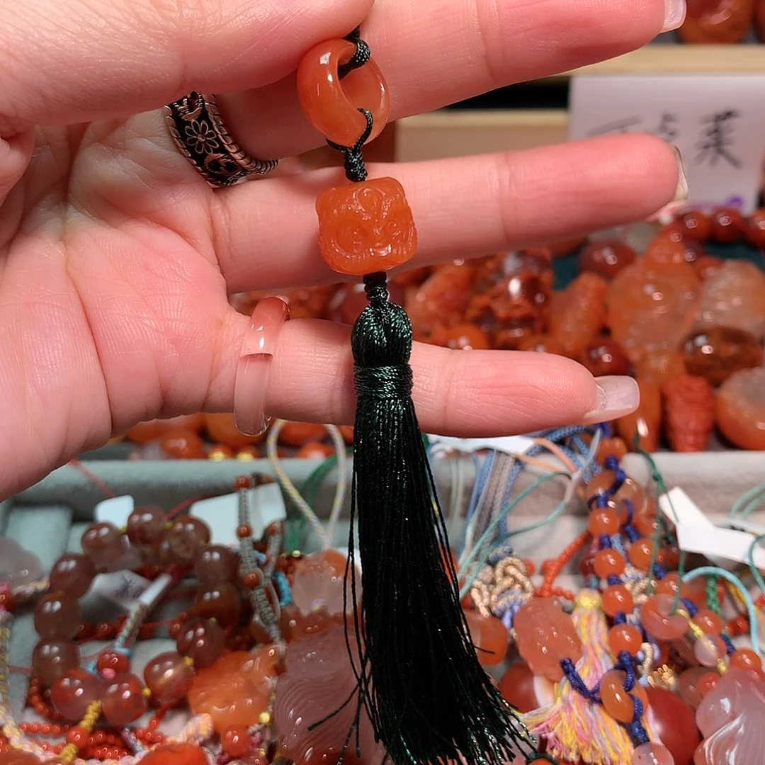 【闪购商品】南红玛瑙手机挂未镶嵌