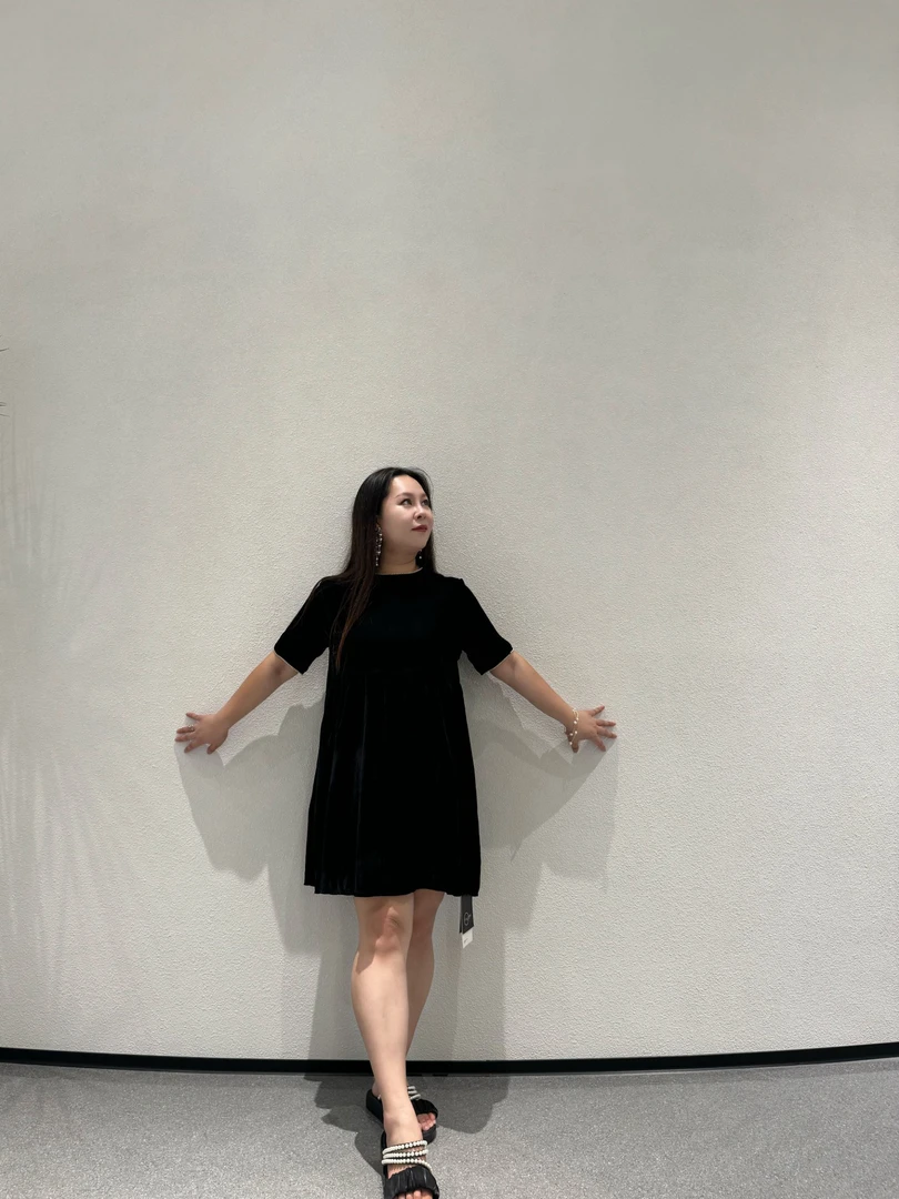 3792楠楠高定长款镶钻圆领减龄显瘦轻奢时尚设计感丝绒连衣裙