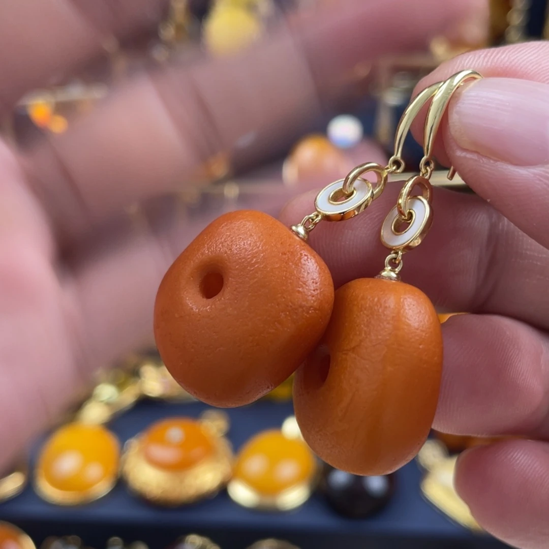 蜜蜡耳饰银S925镀金镶嵌心****明